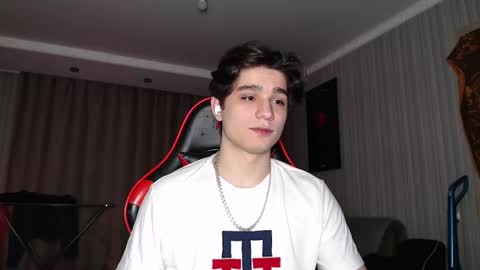 Snapshot of rik_and chatting on 10-07-25, 01:30 Rick online show from 10-07-25, 01:30