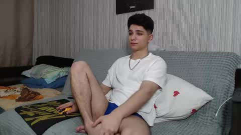 Snapshot of rik_and chatting on 10-22-25, 07:57 Rick online show from 10-22-25, 07:57