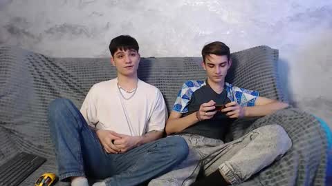 Snapshot of rik_and chatting on 11-29-25, 11:35 Rick online show from 11-29-25, 11:35