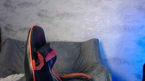 Snapshot of rik_and chatting on 12-05-25, 10:57 Rick online show from 12-05-25, 10:57