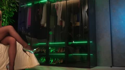    if you wanna buy smth stockingsph etc  custom videos or pics  online show from 12-06-24, 10:27