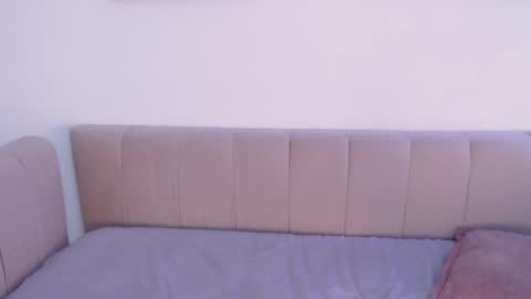 Snapshot of riley_bensongh chatting on 02-26-25, 11:26 Riley online show from 02-26-25, 11:26