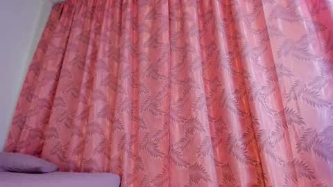 Snapshot of riley_bensongh chatting on 12-02-25, 09:43 Riley online show from 12-02-25, 09:43