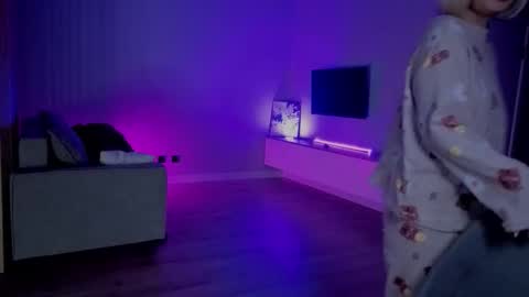 rileymee online show from 11-10-25, 03:05