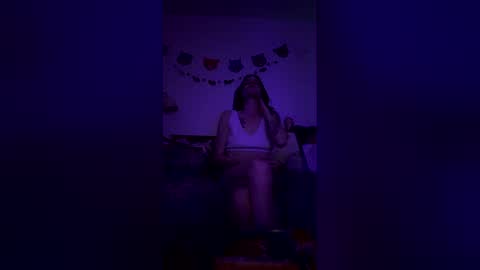 Snapshot of rileyzoee9 chatting on 06-09-26, 03:07 rileyzoee9 online show from 06-09-26, 03:07