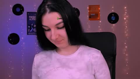 Snapshot of rina_gold_ chatting on 05-31-26, 08:54 Rina online show from 05-31-26, 08:54