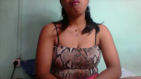 Snapshot of rinah856024 chatting on 01-13-26, 04:29 rinah856024 online show from 01-13-26, 04:29