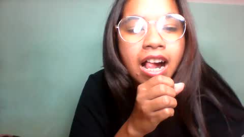 Snapshot of rinah856024 chatting on 07-04-26, 06:58 rinah856024 online show from 07-04-26, 06:58
