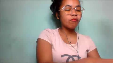 Snapshot of rinah856024 chatting on 07-28-26, 07:39 rinah856024 online show from 07-28-26, 07:39