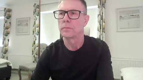 Snapshot of ringomar chatting on 03-12-26, 10:54 Rob online show from 03-12-26, 10:54