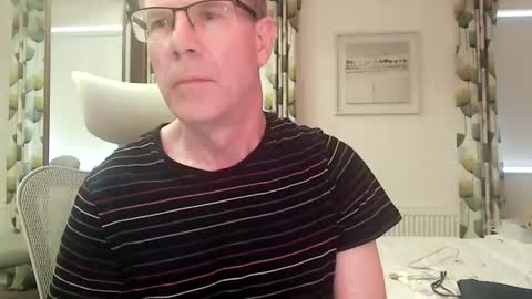 Snapshot of ringomar chatting on 06-26-26, 05:45 Rob online show from 06-26-26, 05:45