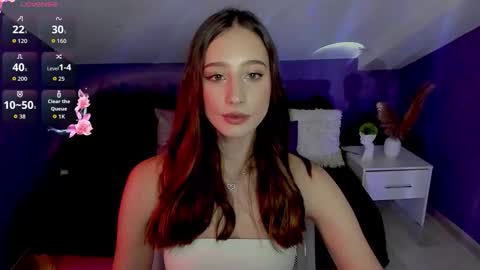 Snapshot of rioestrella chatting on 10-03-25, 02:58 Emilia online show from 10-03-25, 02:58