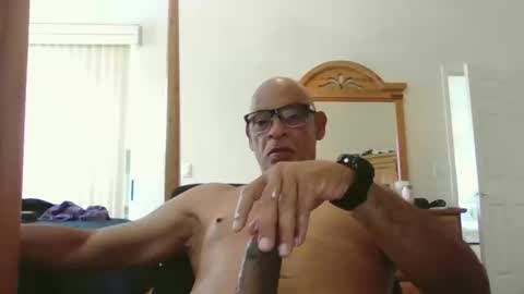 Snapshot of rionel chatting on 04-13-26, 04:01 RioNel online show from 04-13-26, 04:01
