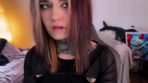   DianaBrite            fansl y online show from 02-13-26, 01:40