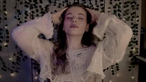 Snapshot of risha_laass chatting on 02-16-25, 05:15 risha_laass online show from 02-16-25, 05:15