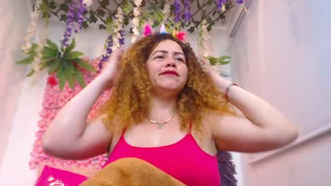 Snapshot of risitos_de_oro_ chatting on 04-29-26, 01:26 Risitos De Oro online show from 04-29-26, 01:26