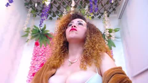 Snapshot of risitos_de_oro_ chatting on 05-16-26, 12:18 Risitos De Oro online show from 05-16-26, 12:18