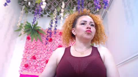 Snapshot of risitos_de_oro_ chatting on 05-18-26, 03:51 Risitos De Oro online show from 05-18-26, 03:51