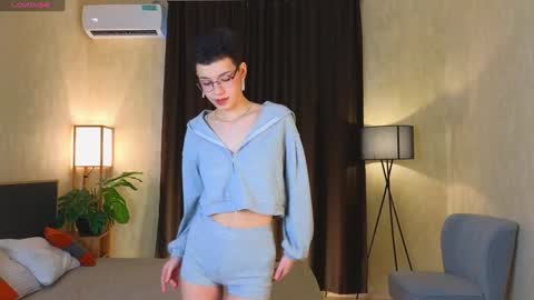 Snapshot of riskyteasse chatting on 12-14-24, 07:29 Agnes online show from 12-14-24, 07:29