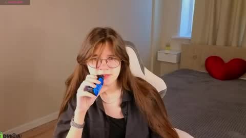 Snapshot of rita_addams chatting on 06-07-26, 01:21 Rita Addams online show from 06-07-26, 01:21