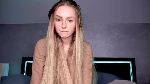 Snapshot of rita_orra chatting on 02-26-25, 07:49 Rita online show from 02-26-25, 07:49