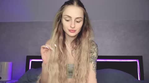 Snapshot of rita_orra chatting on 03-09-25, 03:27 Rita online show from 03-09-25, 03:27