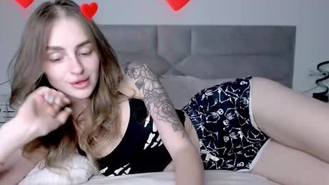 Snapshot of rita_orra chatting on 09-21-25, 05:14 Rita online show from 09-21-25, 05:14