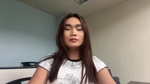 Snapshot of ritzy_steel chatting on 10-29-25, 10:17 RITZY online show from 10-29-25, 10:17