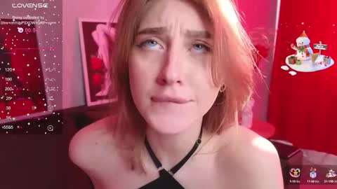 Snapshot of river_flowerr chatting on 10-17-25, 04:26 Miley online show from 10-17-25, 04:26