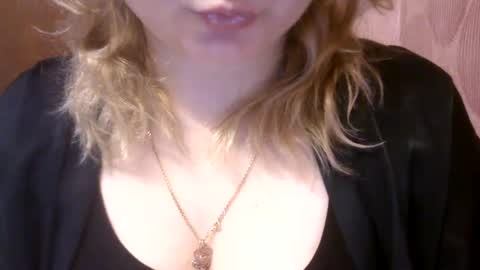 RiveraMaureen online show from 01-04-25, 10:45