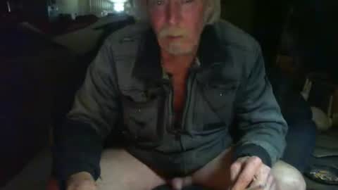 Snapshot of riverratggg chatting on 04-23-26, 07:05 riveratggg online show from 04-23-26, 07:05