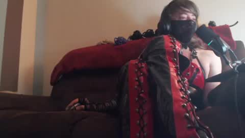 Snapshot of riversmoonlight chatting on 07-19-26, 08:56 riversmoonlight online show from 07-19-26, 08:56