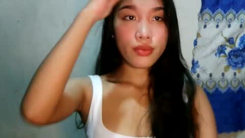 Snapshot of riyu77 chatting on 12-23-25, 10:57 riyu77 online show from 12-23-25, 10:57