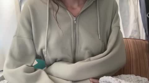 Snapshot of rizzyy333 chatting on 10-01-25, 12:11 rizzyy333 online show from 10-01-25, 12:11