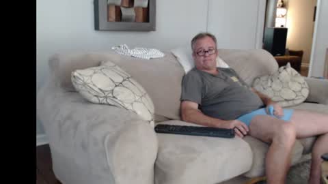 rjkelly6892 online show from 07-18-26, 04:22