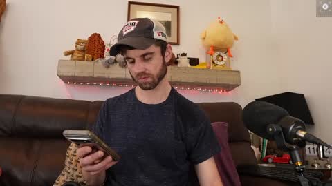 Ryan aka KeylimeRy online show from 12-22-24, 05:42