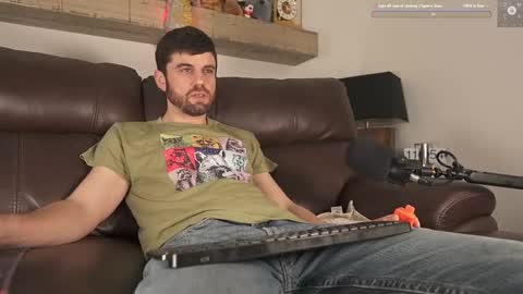 Ryan aka KeylimeRy online show from 02-09-25, 05:54