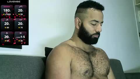 SebasRoa online show from 05-18-26, 03:40