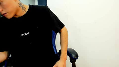 Snapshot of roan_birkin chatting on 10-26-25, 09:21 Roan Birkin online show from 10-26-25, 09:21