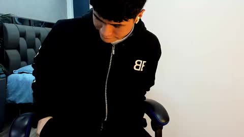 Snapshot of roan_birkin chatting on 11-04-25, 09:25 Roan Birkin online show from 11-04-25, 09:25