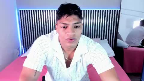Snapshot of roan_martins chatting on 06-09-26, 02:50 R O A N online show from 06-09-26, 02:50