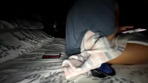 roarmance1 online show from 11-24-25, 03:17