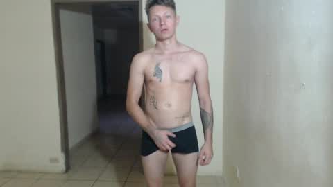 RoastingCorn online show from 04-22-26, 01:01