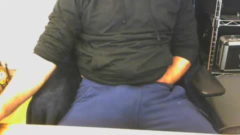 rob3616 online show from 10-05-25, 07:56