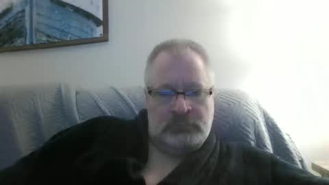 Snapshot of rob872217 chatting on 03-09-26, 03:32 rob872217 online show from 03-09-26, 03:32