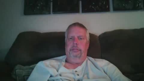 Snapshot of rob9271963 chatting on 01-27-25, 12:12 Rob online show from 01-27-25, 12:12