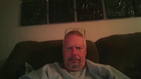 Snapshot of rob9271963 chatting on 02-18-25, 02:16 Rob online show from 02-18-25, 02:16