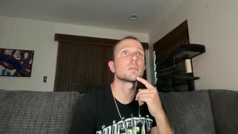 Snapshot of rob_ryder chatting on 05-19-26, 01:33 rob ryder online show from 05-19-26, 01:33