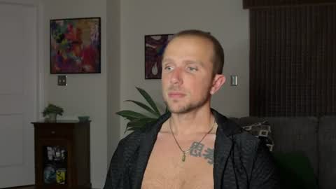 Snapshot of rob_ryder chatting on 07-22-26, 02:36 rob ryder online show from 07-22-26, 02:36