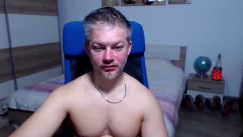 Snapshot of robbyshawz chatting on 11-29-25, 06:05 robbyshawz online show from 11-29-25, 06:05